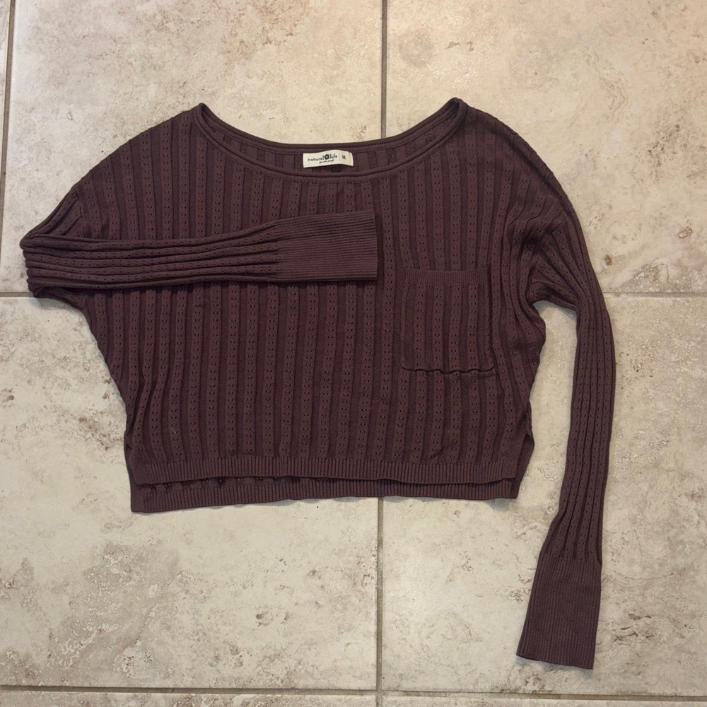 NATURAL LIFE Ribbed Crop Sweater in Deep Mauve